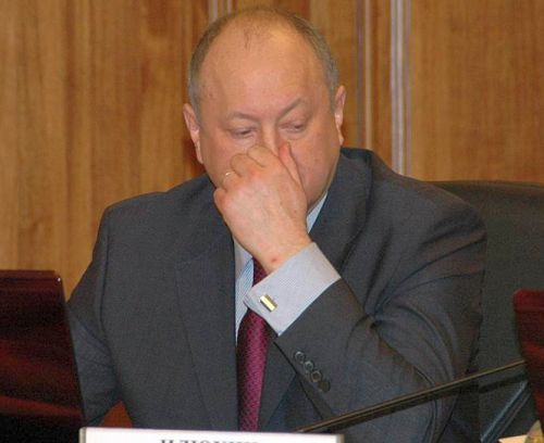 Из-за «технической ошибки» гордумы, столица региона Владимира Илюхина рискует остаться на месяц без сити-менеджера. Фото: Евгений Переверзев / Коммерсантъ