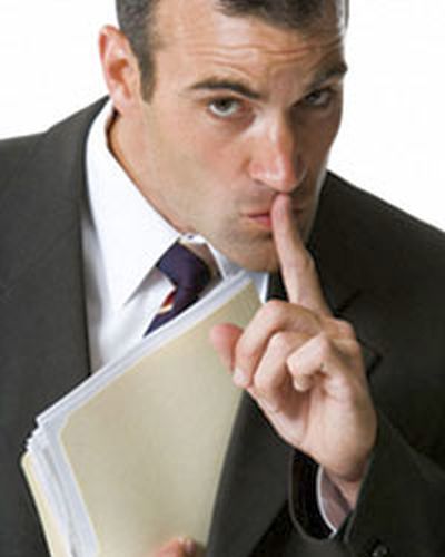 А молчальники вышли в начальники