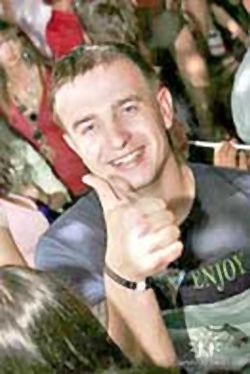 Е. Курц, по версии следствия, возглавлял ту «группу лиц», которая подыскивала для Мухина граждан