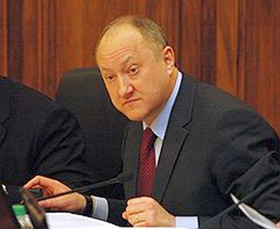 Не дождавшись обещанных Владимиром Илюхиным увольнений, два вице-губернатора ушли по собственному желанию. Фото: Евгений Переверзев /  Коммерсантъ