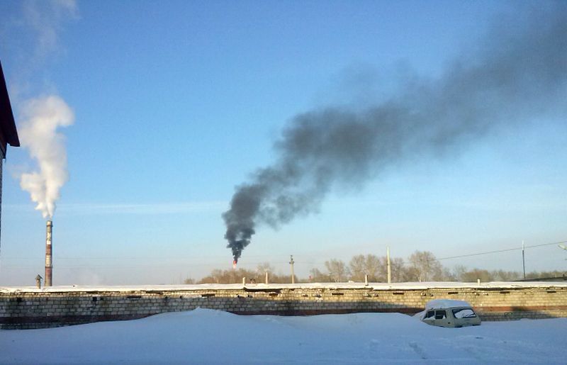 Факел КНПЗ, как заявляет его главный технолог, «не дымит»?