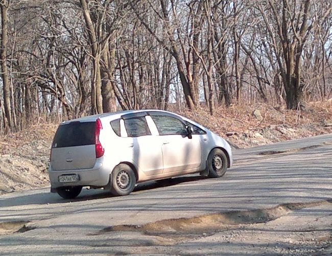 По таким дорогам могут ездить только муниципальные автобусы