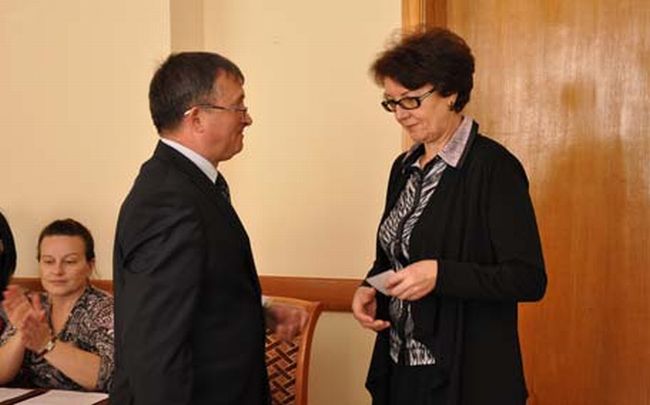 Татьяне Новак в крайизбиркоме вручили мандат депутата Законодательной думы Хабаровского края.