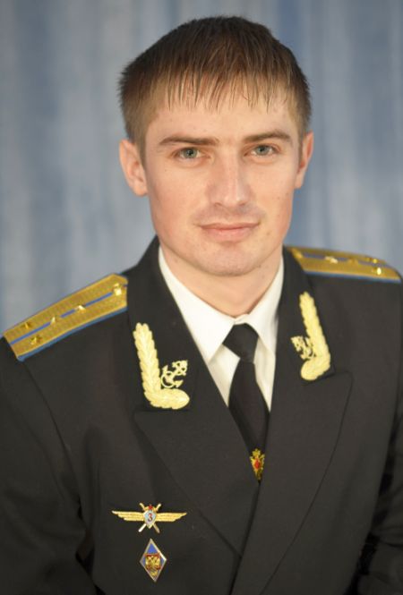 Лучший командир корабля эскадрильи капитан Дмитрий Крюков