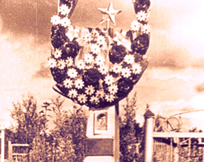 Могила Натальи Арсеньевой.  Благовещенск, 1971 г. Фото из фонда Приморского краевого музея имени В. К. Арсеньева