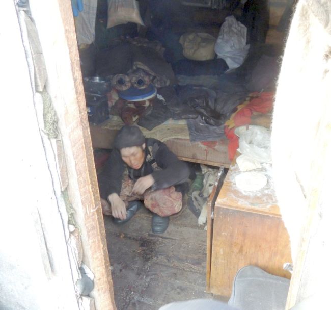 Вход в жильё братьев Оно.