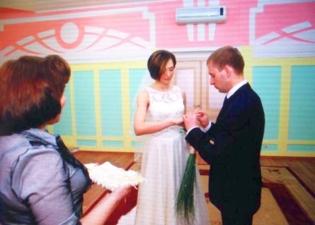 Анна Логинова и Александр Козлов. Фото: Твиттер Натальи Кобызовой