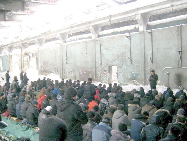 Мусульманская община Сахалина собирается в Южно-Сахалинске, на развалинах РМЗ - ремонтно-механического завода