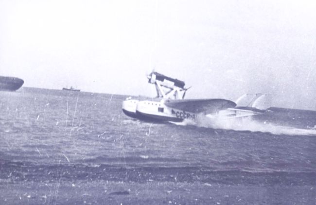 Последний взлет «Савои С.55» с бортовым номером «СССР Л 840». Александровск-Сахалинский. Публикуется впервые. Фото из архива Volandia Aviation Museum (нажмите, чтобы увеличить)