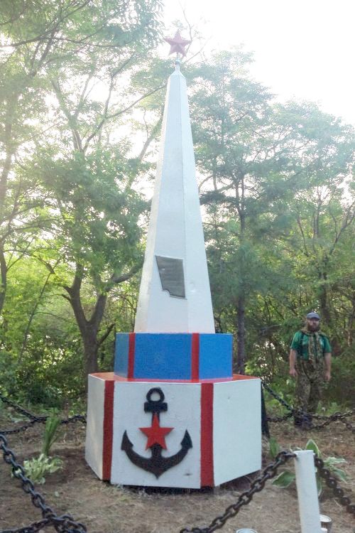 Таким стал памятник погибшим морякам-амурцам.