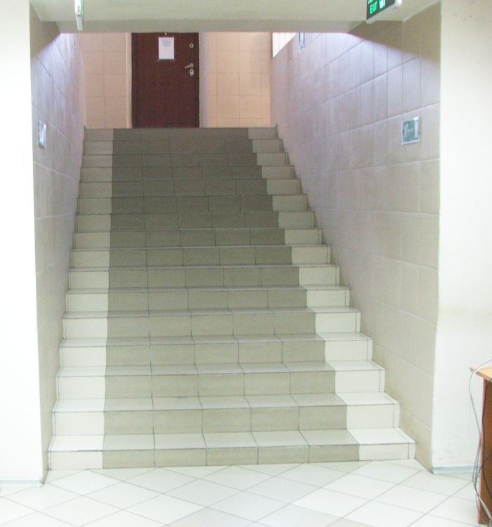 Вход в Ванинский районный суд