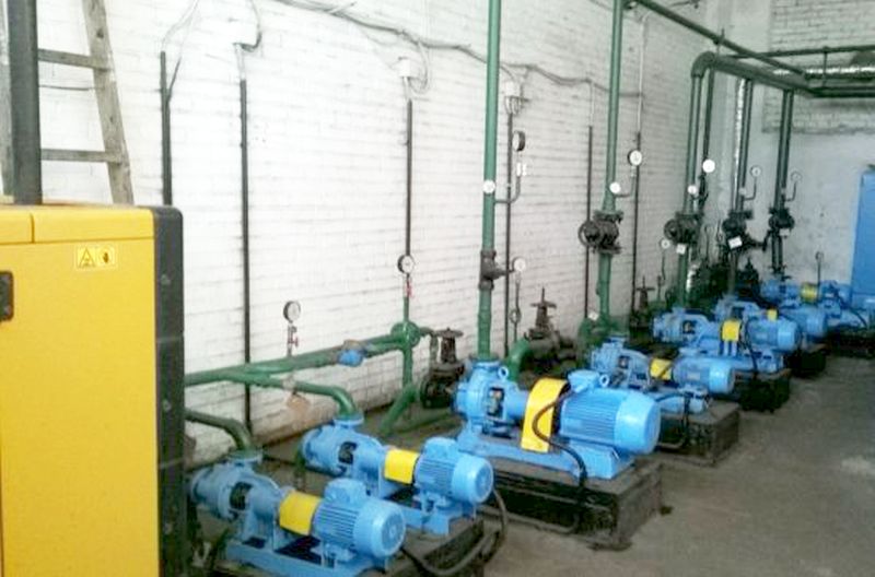 Котельная в Ильинке: новенький генератор и насосы - результат вложения предприятия Сергея Чубина. Это разве не инвестиции? Фото автора