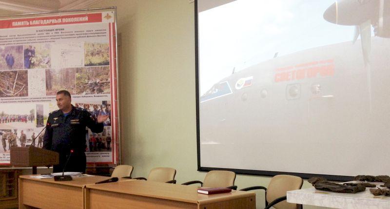 Решение военного совета 11-й армии ВВС и ПВО озвучил представитель транспортного авиационного полка майор Андрей Замковой