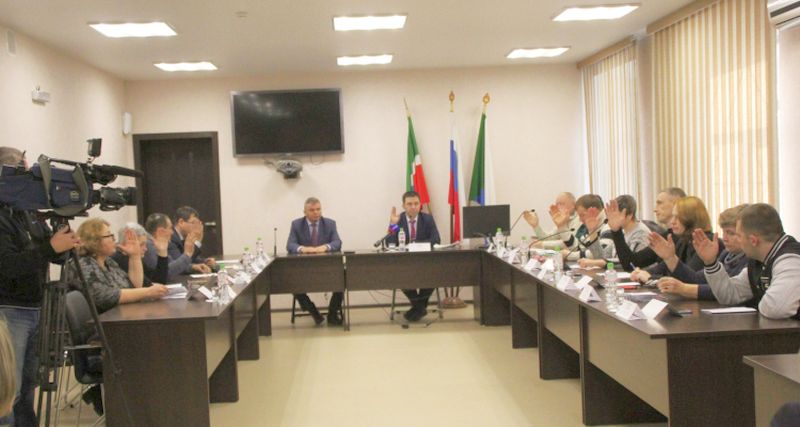 Врио главы Хабаровского района депутаты назначили первого заместителя главы администрации Александра Яца.