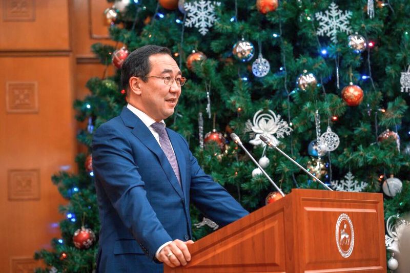 Айсен Николаев