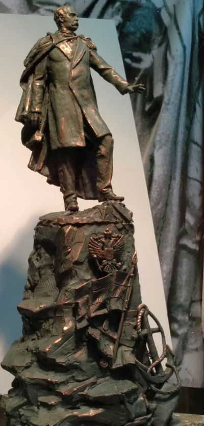 Макет памятника адмиралу Невельскому