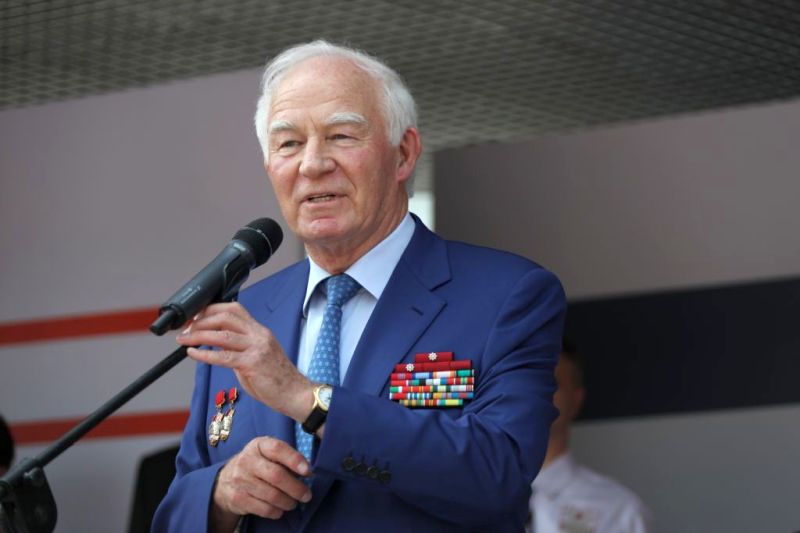 Первый глава ОАО «РЖД» Г.М. Фадеев говорит о великом угольном пути на восток. Фото Алексея Жуланова (пресс-служба ДВостЖД).