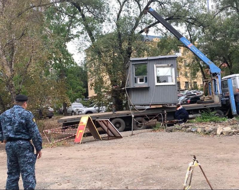 Будку увезли