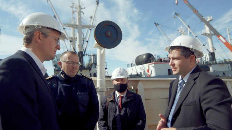 Владимир Солодов обсудил перспективы развития краболовного флота на Дальнем Востоке