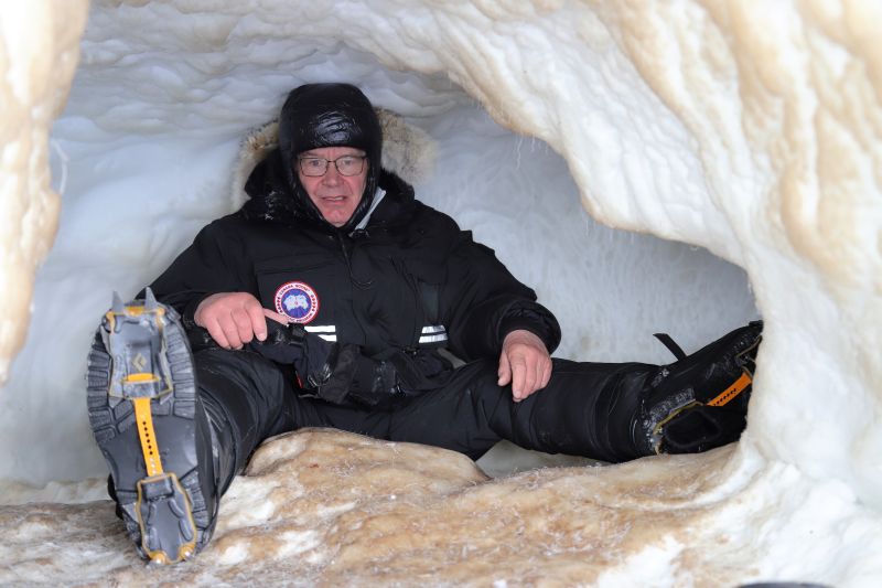 Владимир Сертун в медвежьей берлоге