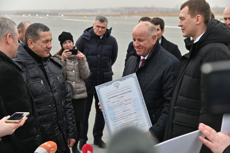 В Международном аэропорту Хабаровск завершён первый этап реконструкции аэродромного комплекса