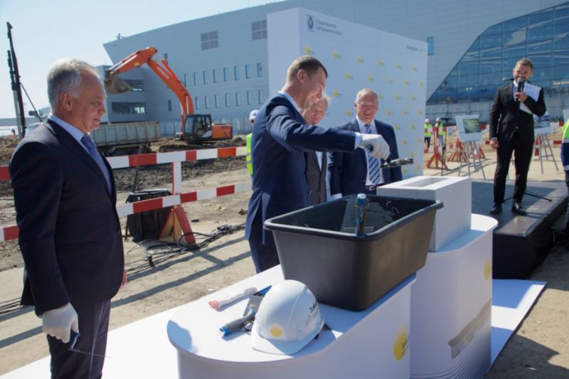 Михаил Дегтярев принял участие в церемонии закладки памятной капсулы нового пассажирского терминала международных воздушных линий