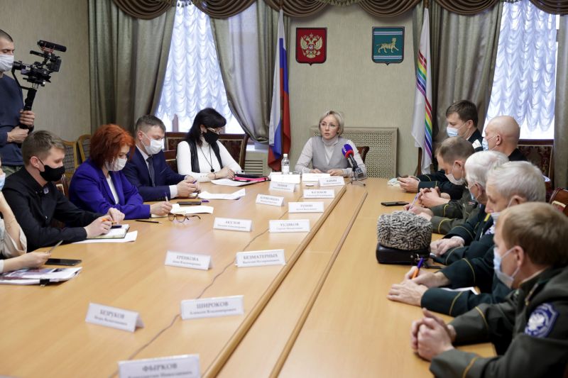 В правительстве области прошла рабочая встреча с атаманами казачьих обществ Средне-Амурского окружного казачьего общества