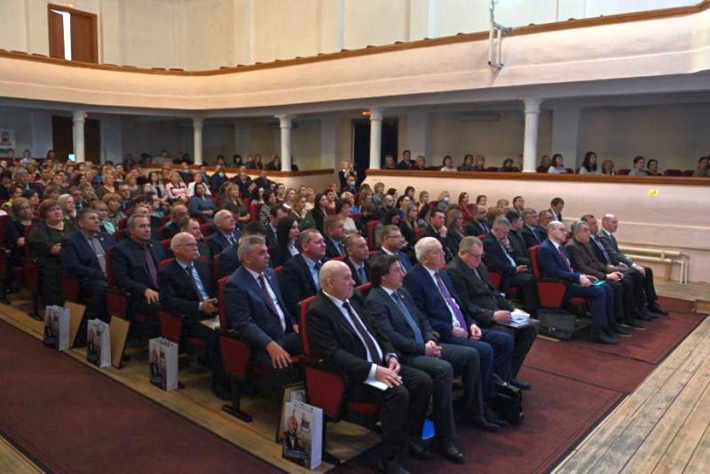 Расширенное заседание краевого правительства в Николаевске-на-Амуре