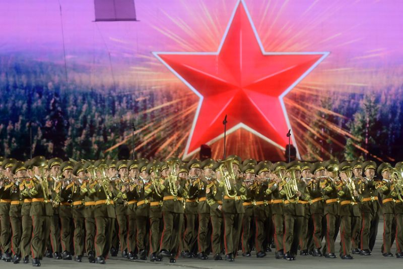 Прошла церемония входа сводного военного оркестра