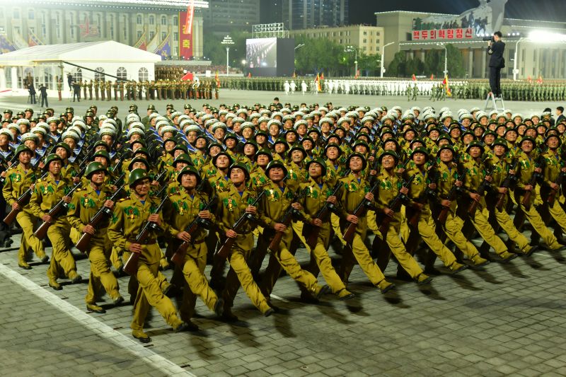 Колонна военных частей периода Отечественной освободительной войны