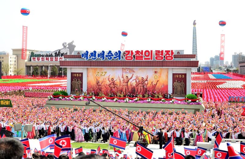 Кадр из массовой демонстрации.