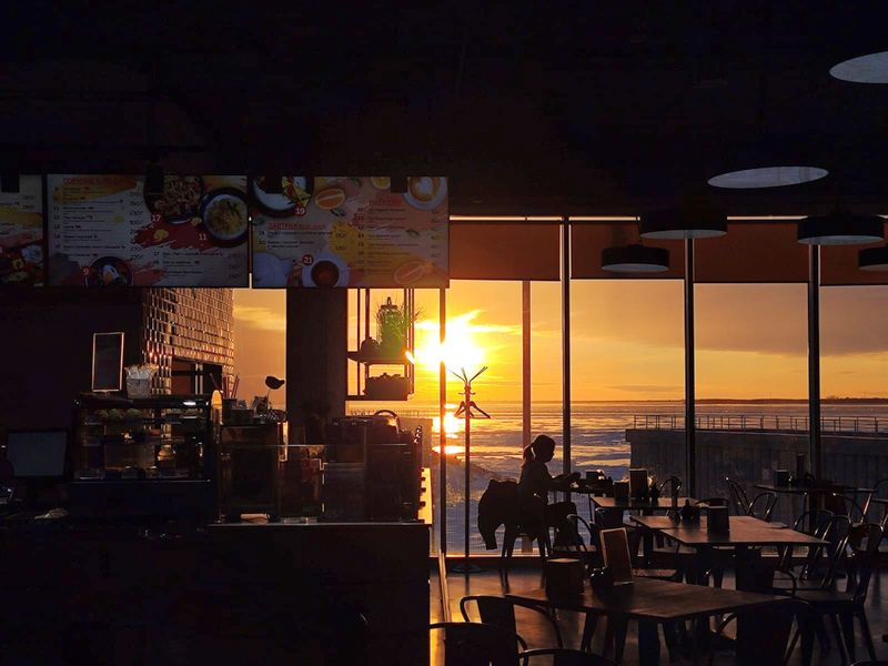 1. Ли Цзэинь (КНР), ДВГУПС («Моя встреча с хабаровским закатом»).