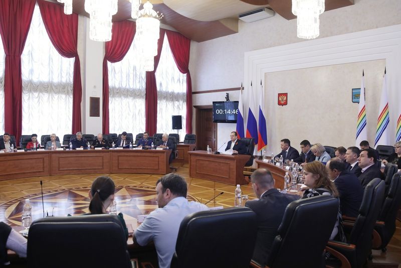 Работу по противодействию коррупции обсудили на совещании в правительстве ЕАО