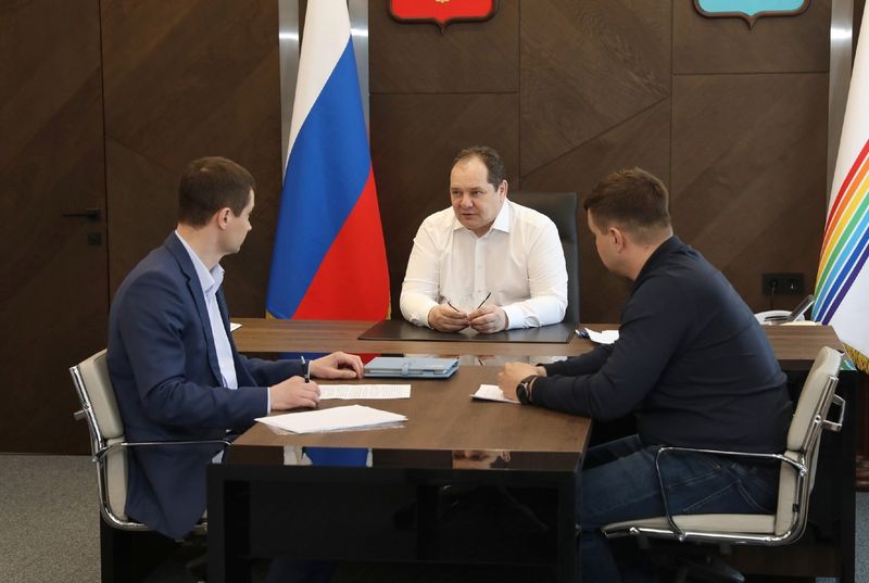 Увековечение памяти участников СВО обсудили губернатор ЕАО, руководитель исполкома ЕР и глава Смидовичского района