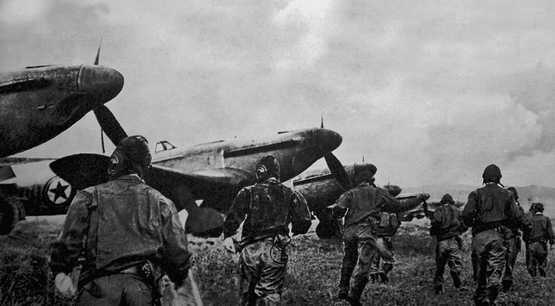 Летчики Корейской Народной Армии – для боевого вылета.
