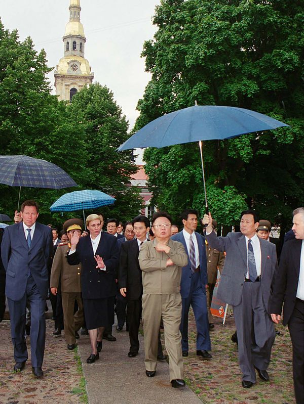 В Петропавловской крепости.