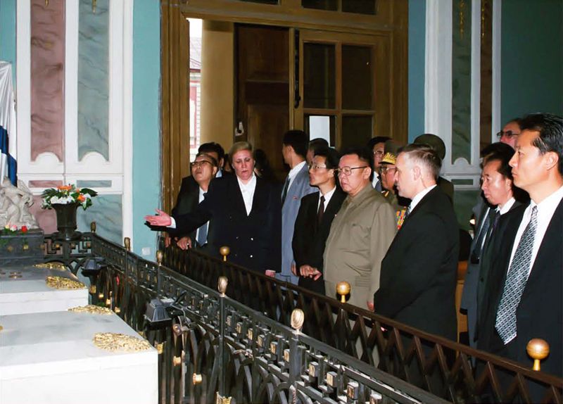 В Петропавловском соборе.