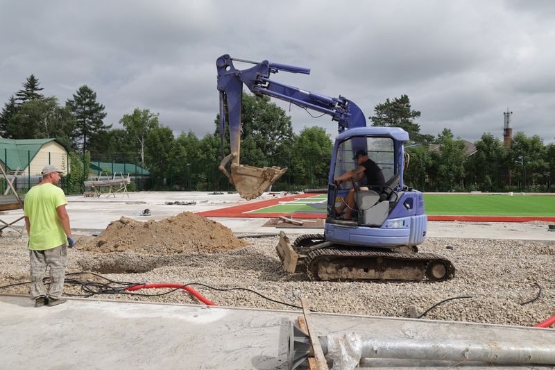 Строительство «умной площадки» в селе Птичник в стадии завершения