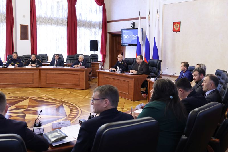 Борьбу с распространением и употреблением наркотических средств обсудили в правительстве ЕАО