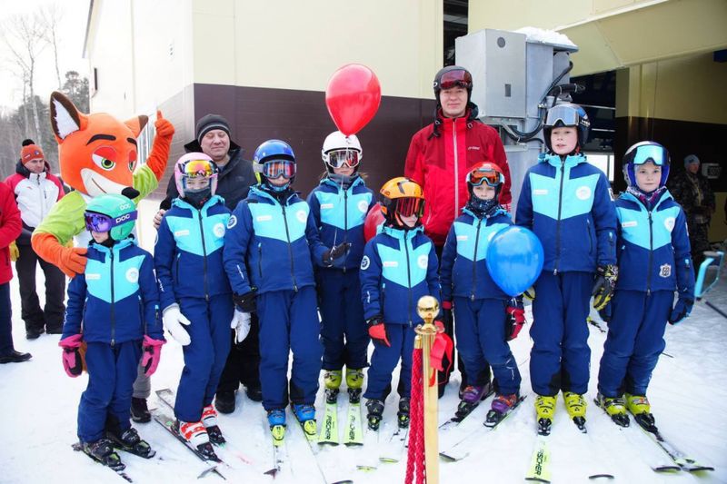 Михаил Дегтярев протестировал кресельную канатную дорогу и снежные трассы ГЛК «Хехцир»