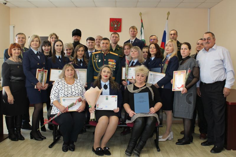 Биробиджанскому гарнизонному военному суду 40 лет (нажмите, чтобы увеличить)