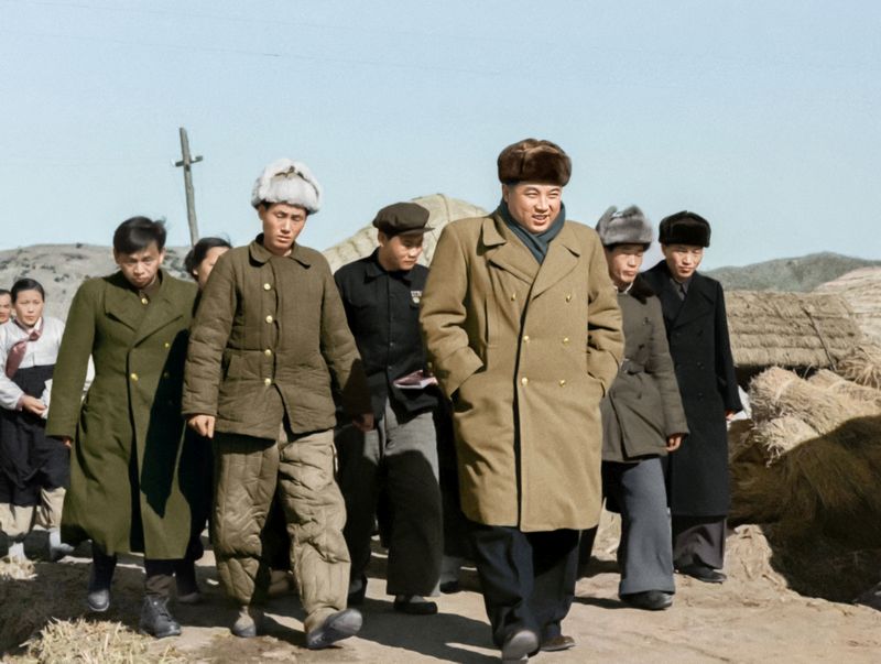 В Вонхваском сельхозкооперативе села Саным уезда Сунан. Февраль 45 года чучхе (1956).