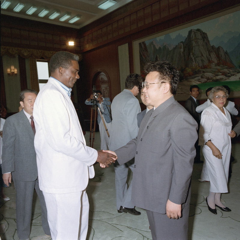 С кубинской делегацией молодежи и студентов. Июль 1989 года.