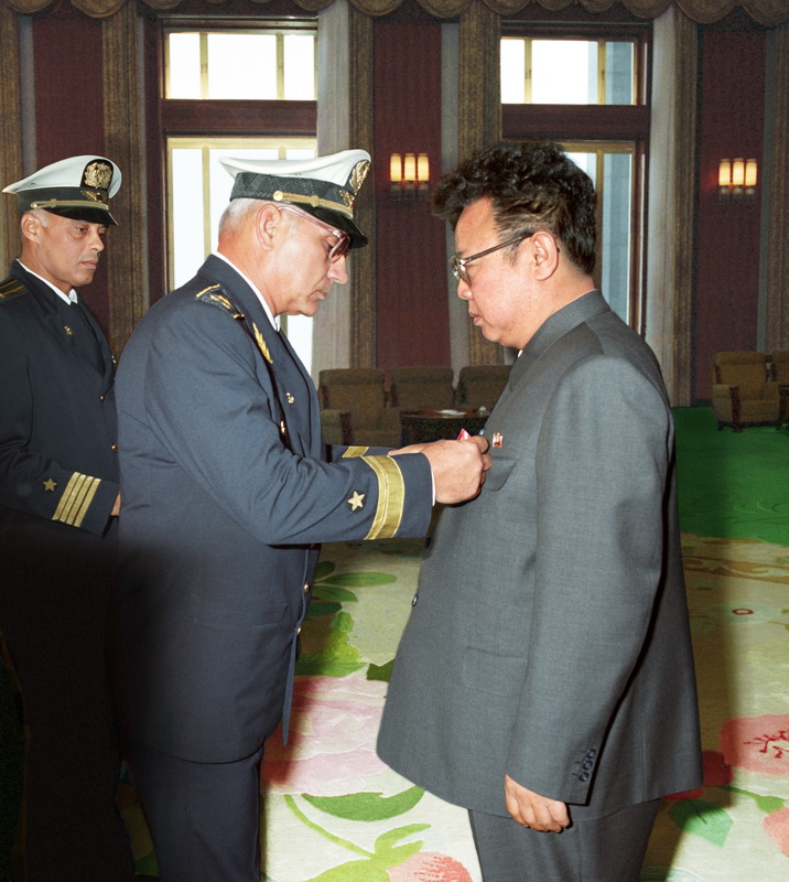 На церемонии вручения ордена Республики Куба «За солидарность». Февраль 1992 года.