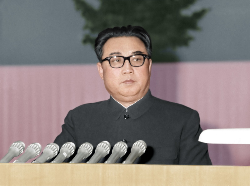 На V съезде ТПК Ким Ир Сен выдвигает основную задачу шестилетнего плана освещает программные задачи по дальнейшему  идейно-организационному укреплению и развитию партии и повышению ее руководящей роли. Ноябрь 1970 года.