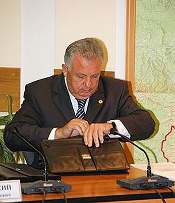 Полпред президента РФ в ДФО Виктор Ишаев воодушевлен стратегией развития дальневосточных и байкальских регионов, которую приняло правительство/ Фото: Евгений Переверзев/Коммерсантъ