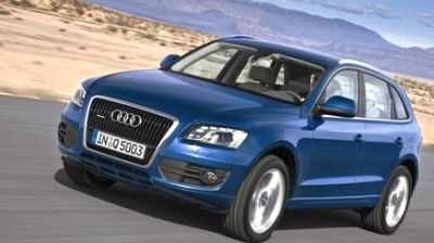Audi Q5. Цена от 1 647 700 до 2 301 900 руб.