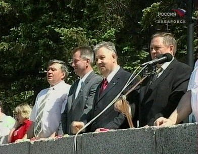 на трибуне нет Соколова! (парад в День города 2 июня)