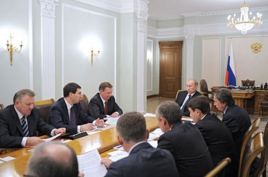 Председатель Правительства Российской Федерации В.В.Путин провёл совещание по вопросу обустройства автомобильной дороги Чита–Хабаровск