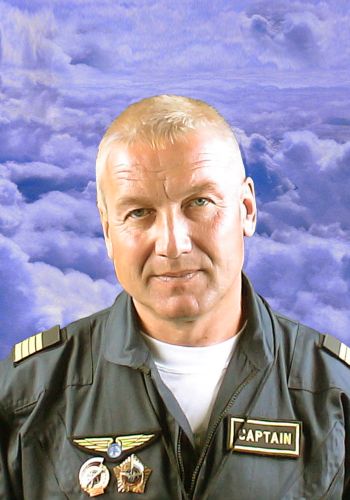 Пилот-инструктор Виктор Немытьков